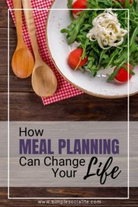 Plate of Salad |How Meal Planning Can Change Your Life Title Graphic